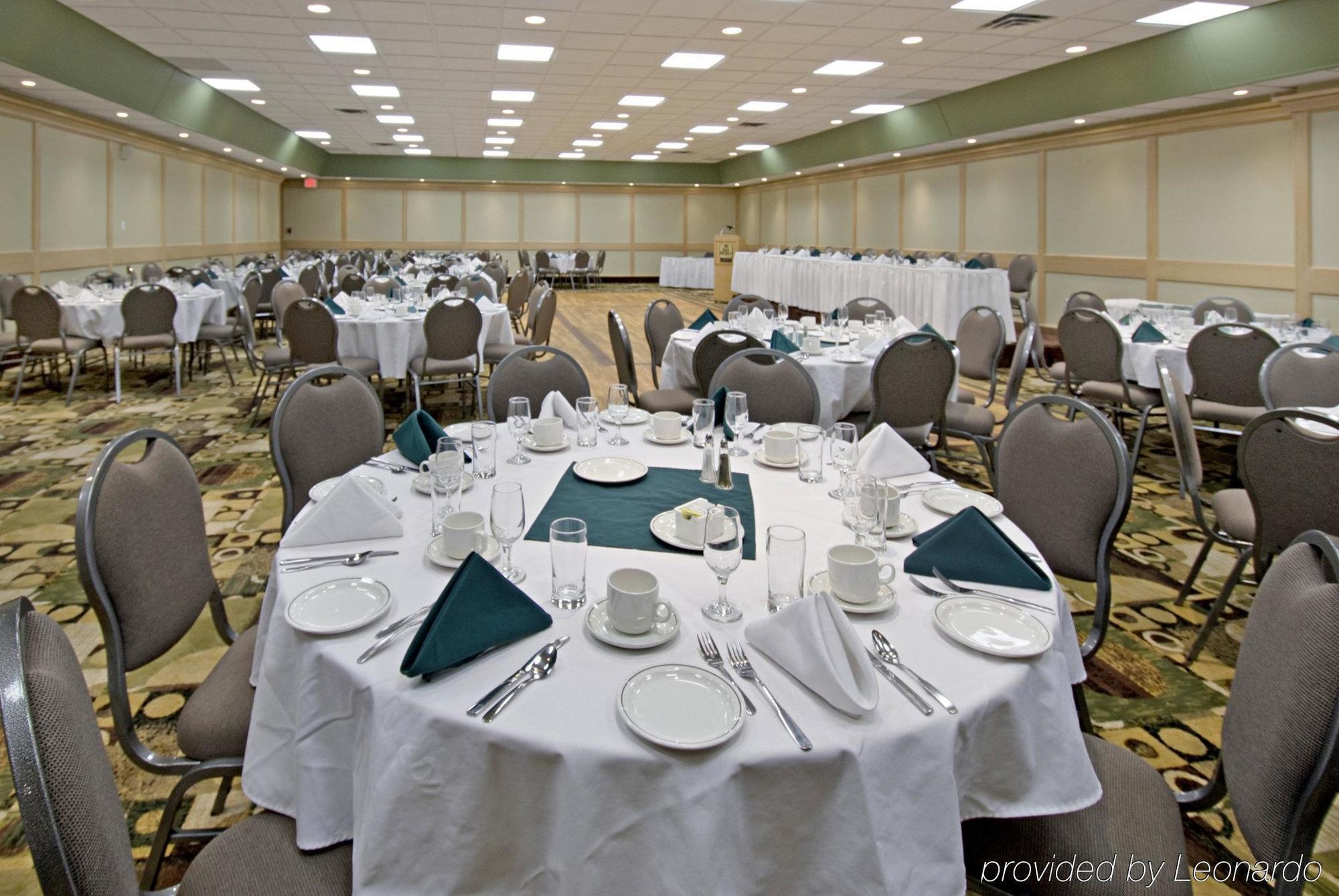 Clarion Lakeside Inn & Conference Centre Kenora Restaurant photo
