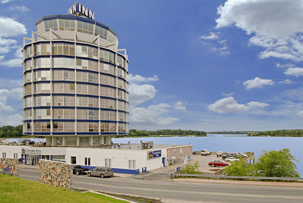 Clarion Lakeside Inn & Conference Centre Kenora Exterior photo